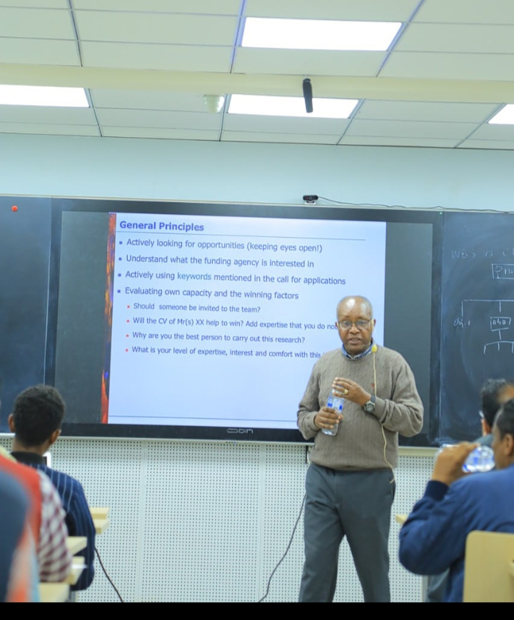 prof. hirpha
